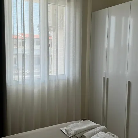 Todhe - Gjiri Lalezit 500m From The * Durrës