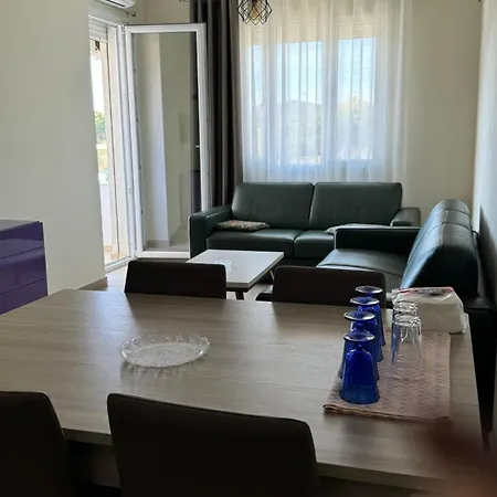 Todhe - Gjiri Lalezit 500m From The