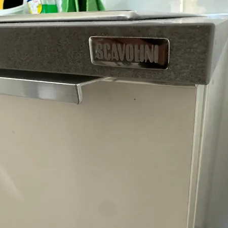 Todhe - Gjiri Lalezit 500m From The Appartement *