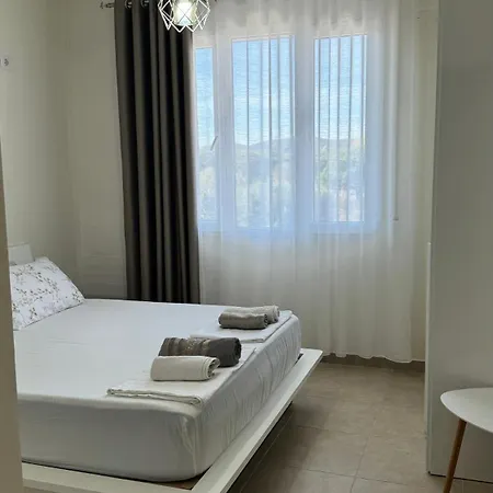 Todhe - Gjiri Lalezit 500m From The Apartment