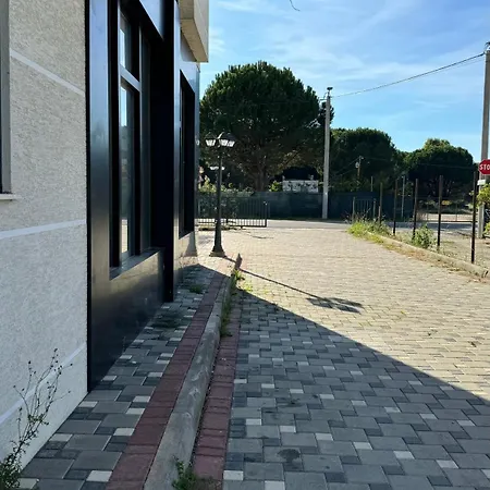 Todhe - Gjiri Lalezit 500m From The Apartment