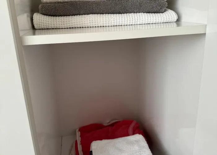 Todhe - Gjiri Lalezit 500m From The Apartment