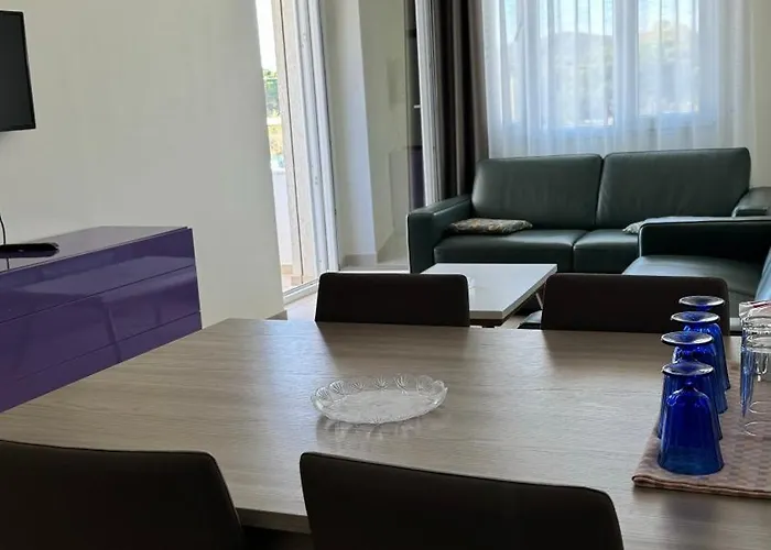 Apartment Todhe - Gjiri Lalezit 500m From The